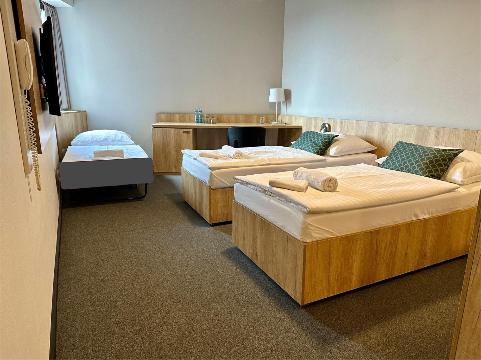 Hotel D1 Ostrovacice Luaran gambar